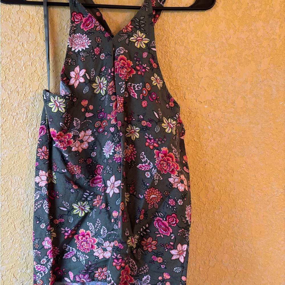 LOFT Floral Sleeveless TOP